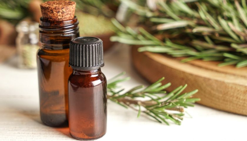 Les avantages des produits faits maison : e-liquides et huiles essentielles