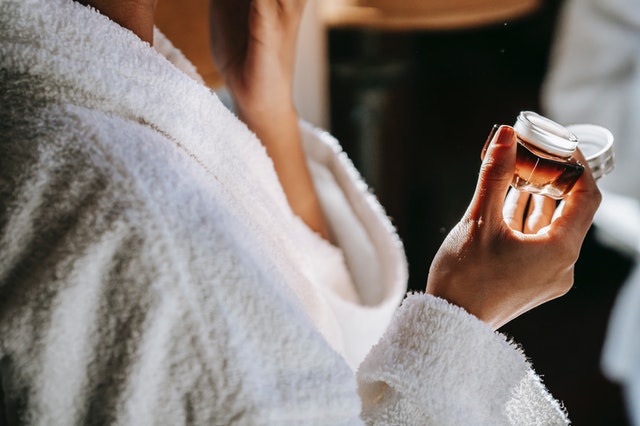 Gel de lin dans un récipient en verre