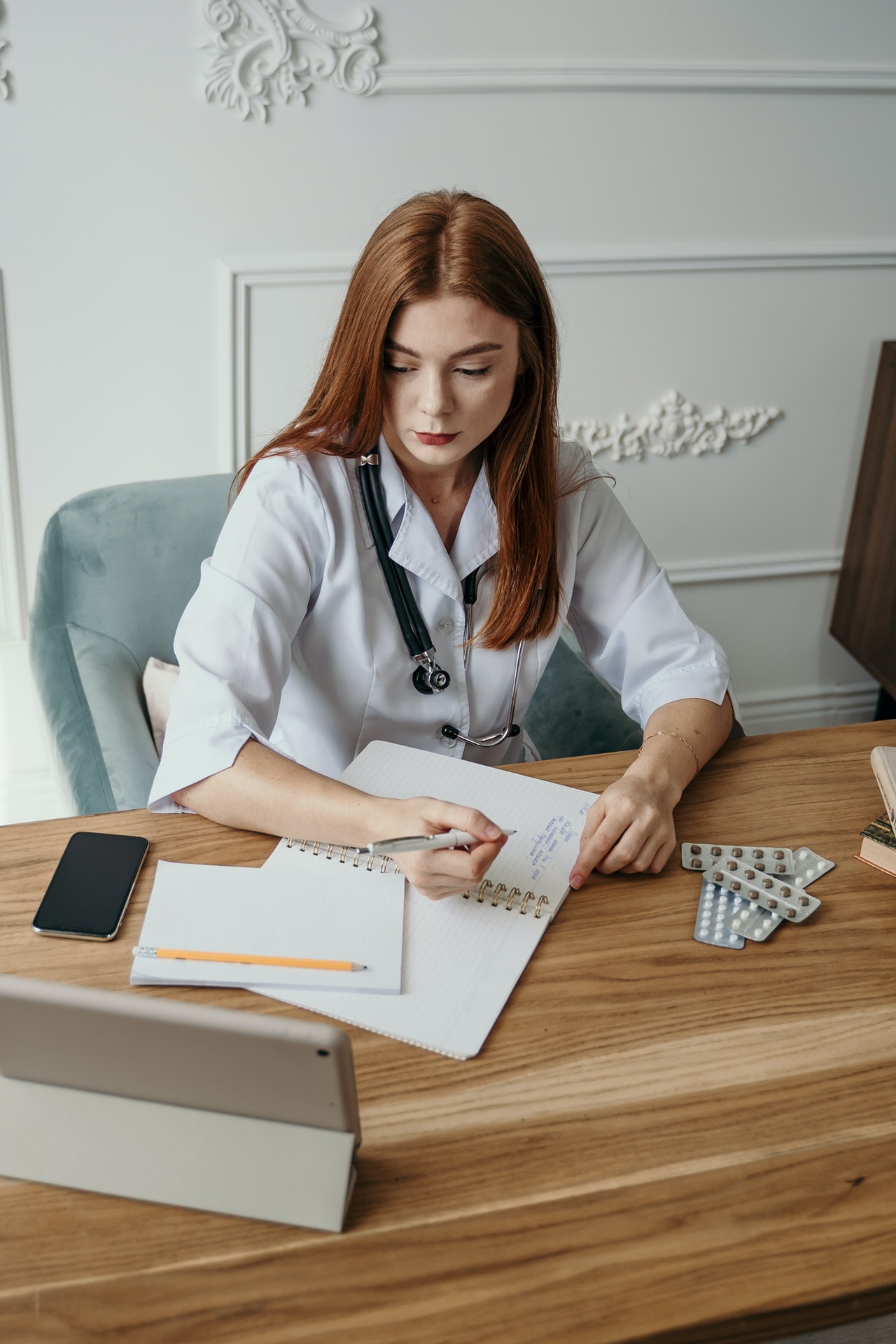 Une professionnelle médicale