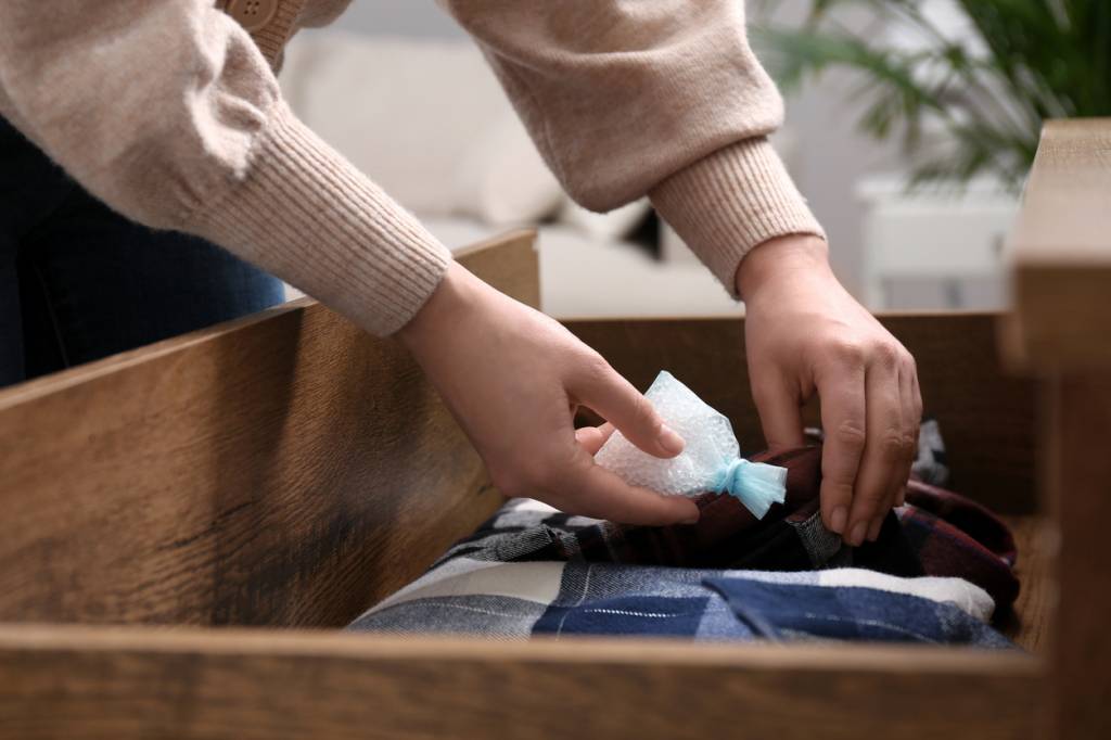 Parfumer linge sachet senteur maison produits sains lessive écologique savon Marseille armoires tiroirs