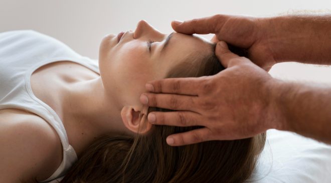 une femme en scéance d'hypnose
